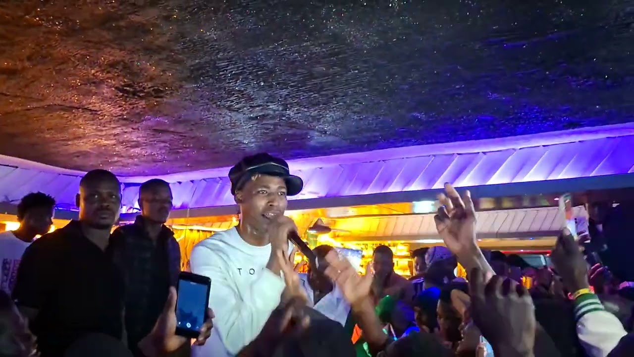 Jimnizzo performing at epitomic lounge keroka;part 1