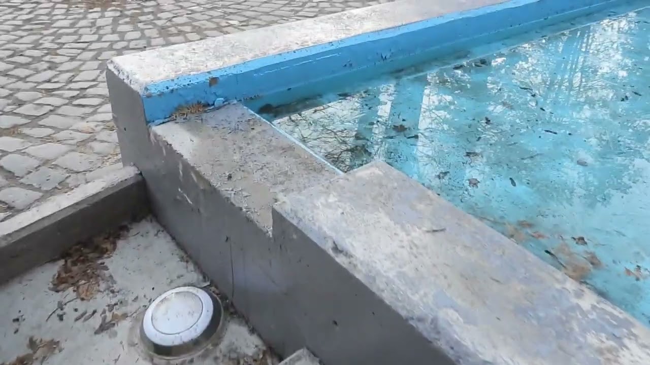 Fosta gradina zoo din Piatra-Neamț actualmente Grădina publică „Nicu Albu”