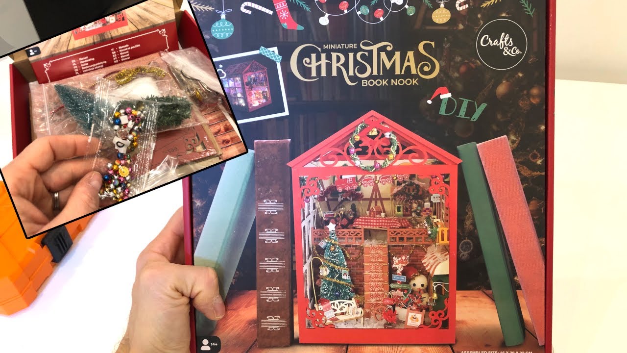 PRESENTATION DEBALLAGE MAISON MINIATURE DIY CRAFTS & CO CHISTMAS BOOK NOOK NOEL ACTION