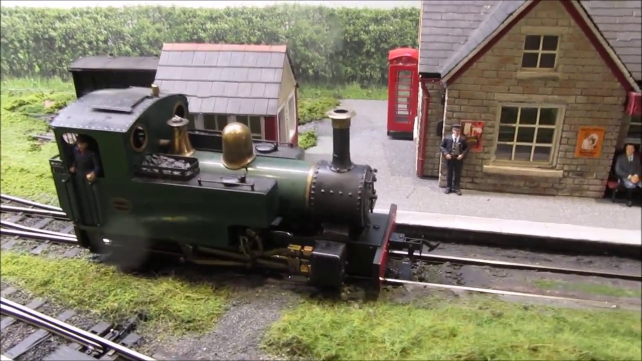 Hambleden Valley Railway - Roundhouse Lady Anne with Slomo
