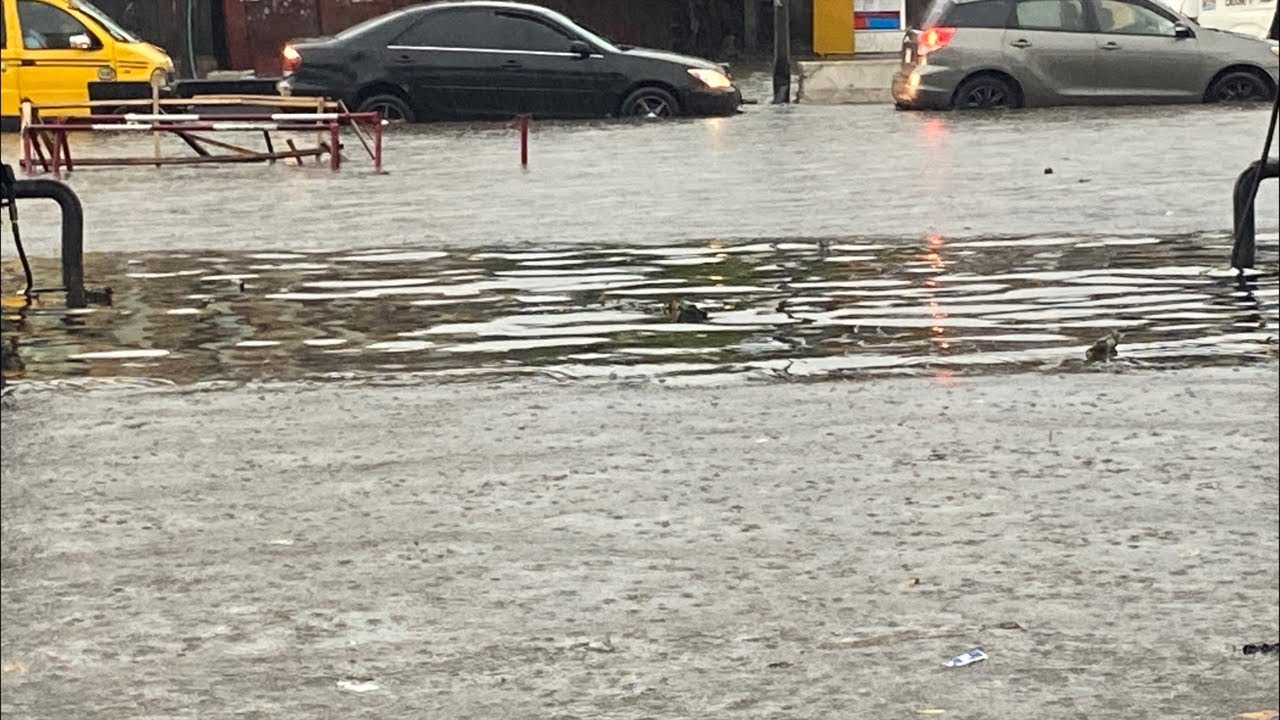 HEAVY RAIN DISRUPTS BUSINESS, TRAPS MOTORISTS ACROSS LAGOS