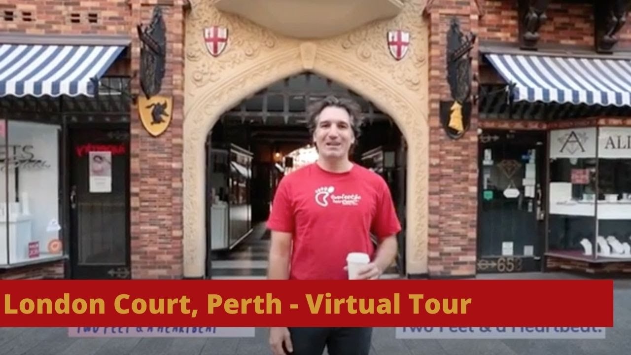 London Court Tour with Two Feet & a Heartbeat