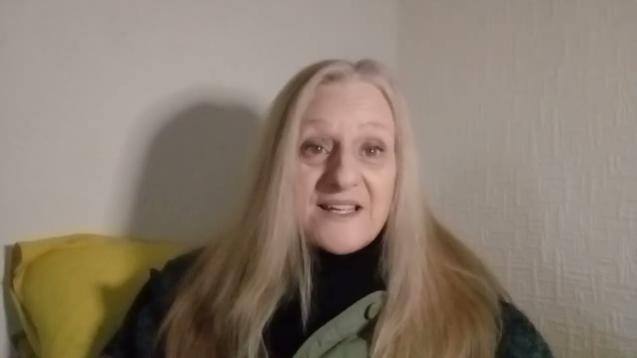 Bree's Breeze: I want my encyclopedias back!