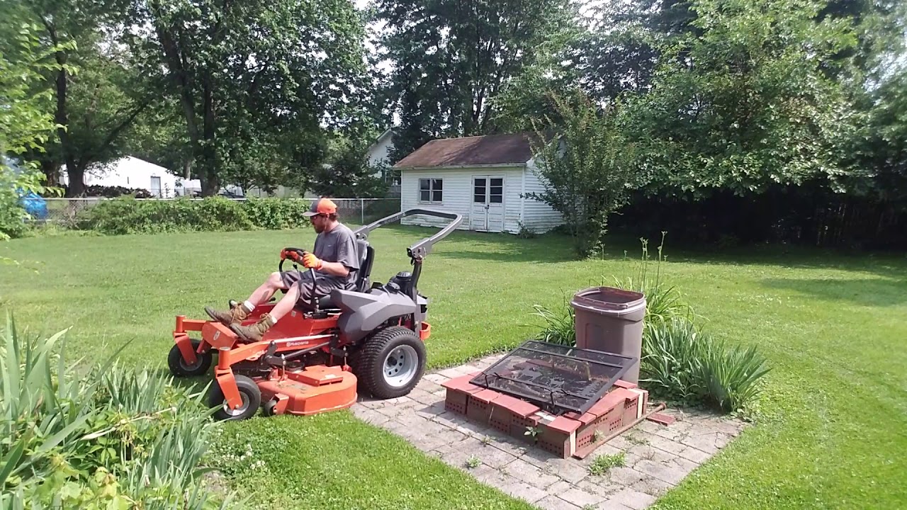 husqvarna zero turn cutting the grass in under 5 min