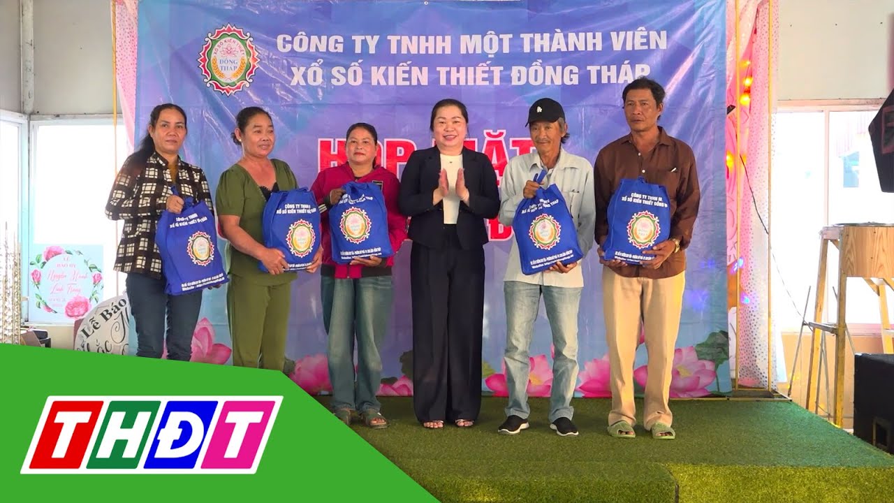 Đồng Tháp: Ấm áp tiệc Xuân tri ân người bán vé số | THDT
