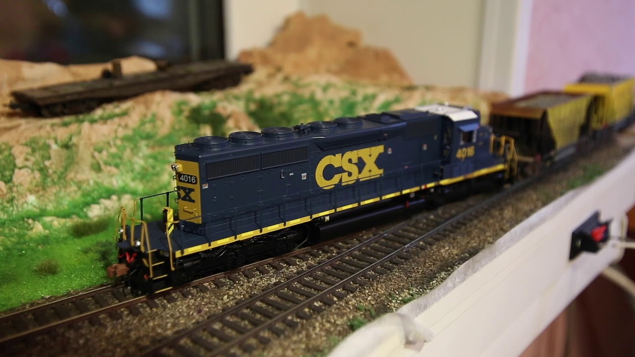 Scaletrains SD40-3 CSX Unboxing
