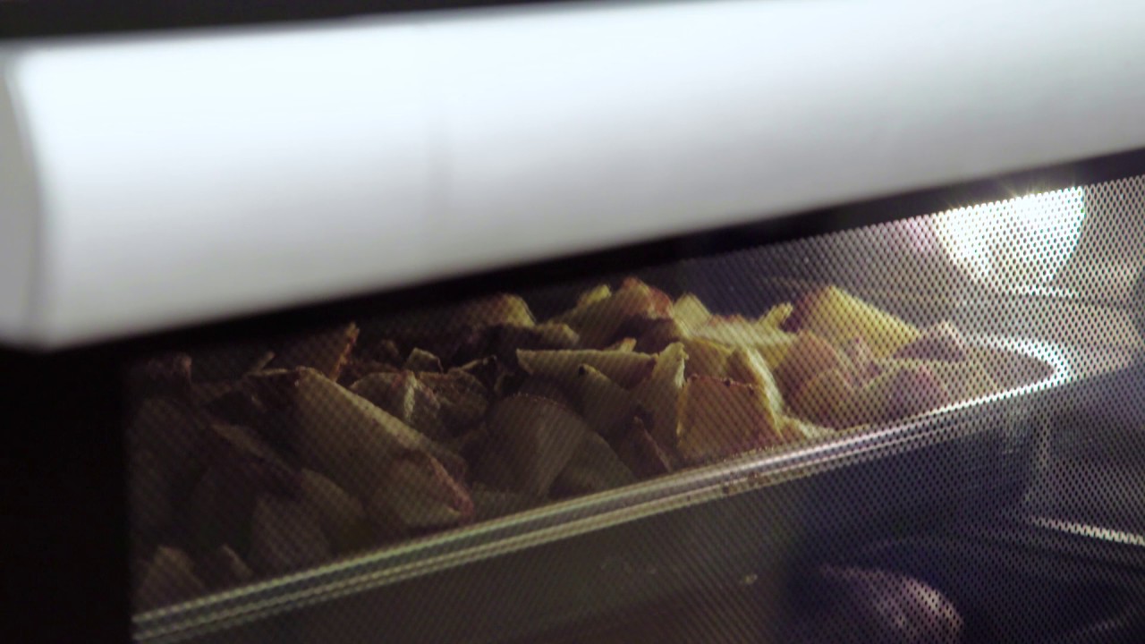 Convection & Steam come together in this Miele oven