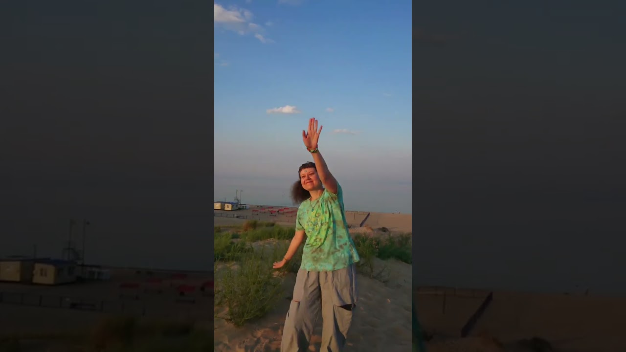 Hardtrance dance / Sunrise / Sea