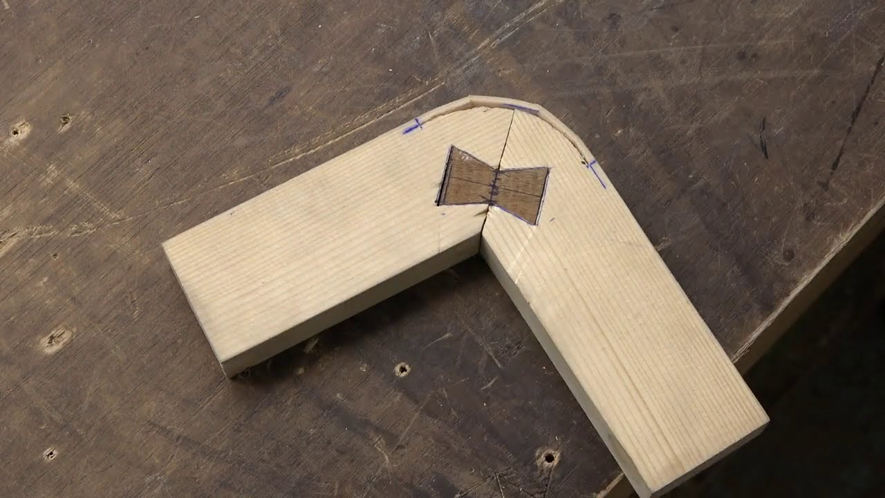 🌡️ Amazing curved miter joint with butterfly key