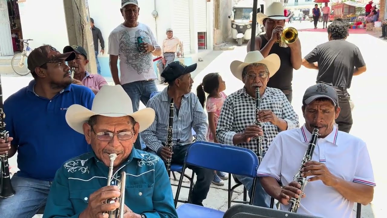 Se brinco la CERCA el TORO, vamos a disfrutar este MIX solo para VERDADEROS CONOCEDORES SUBALE OIGA