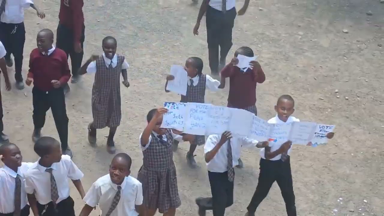 STUDENTS CAMPAIGNING