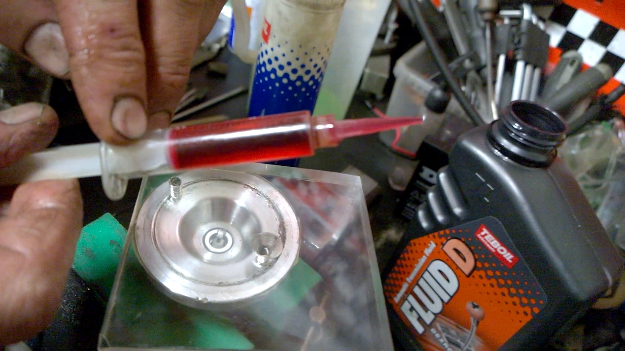 kannen palotilan mittaus. a cylinder head combustion chamber of measurement