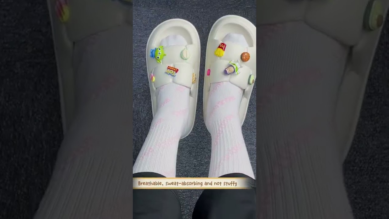 Genke Apparel-------------The pink logo socks