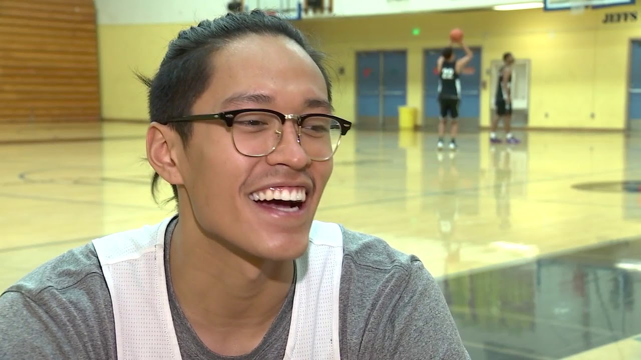 Barrow to Portland to Austin: Kamaka Hepa hooks the Horns
