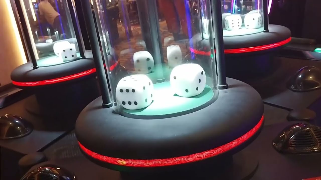 Hard Rock Casino Cincinnati... Bubble Craps, Trying To Hit A Quick Lick!! Part 1 OF 2
