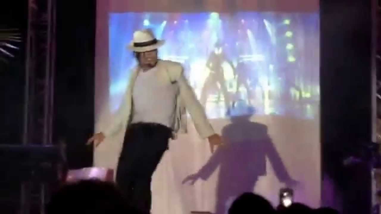 Smooth Criminal Francisco Jackson copia Officiala a lui Michael Jackson