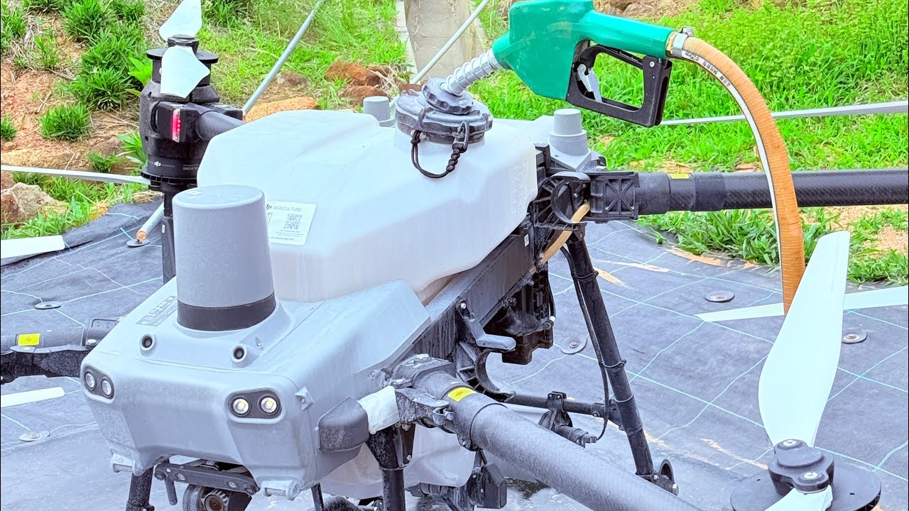 DJI T50導入して一年。農業ドローンで果樹園散布するにはどんな周辺機器でどう運用してるのか？
