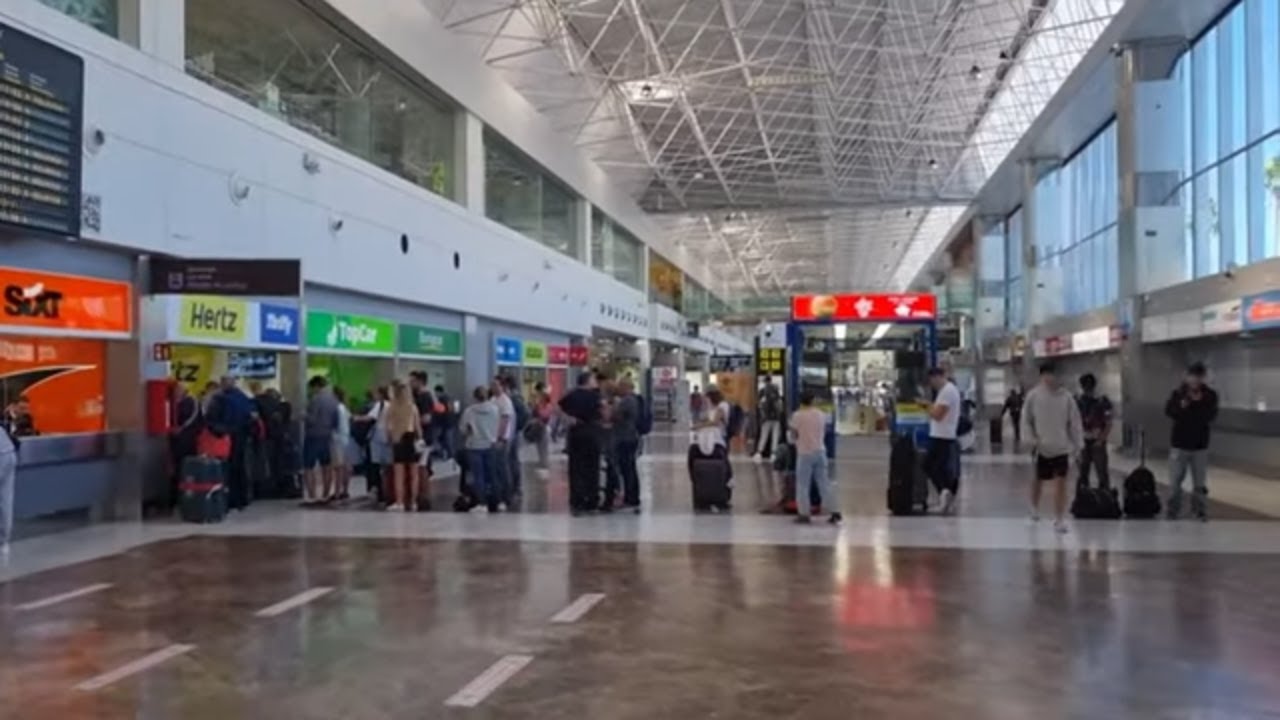 TENERIFE - Travel Day Glasgow Prestwick Airport to Tenerife South November 2022