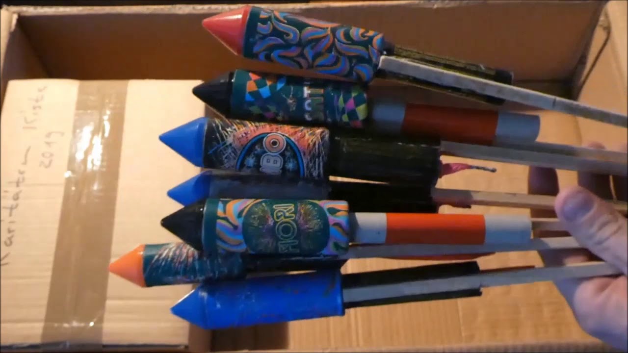 Unboxing Feuerwerksvitrine 2019 - Klasse 1