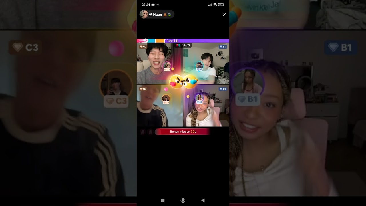Of course game 😁😍.. Queenie can do pushups wahh😲🥺..Haan said sarangae😍😲