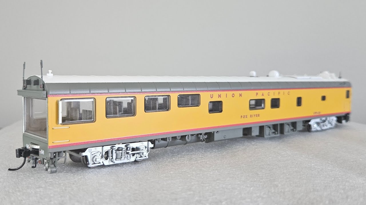 Review: BLI Union Pacific UP Fox River Track Inspection Car 2006-Present Version UPP420 in HO Scale