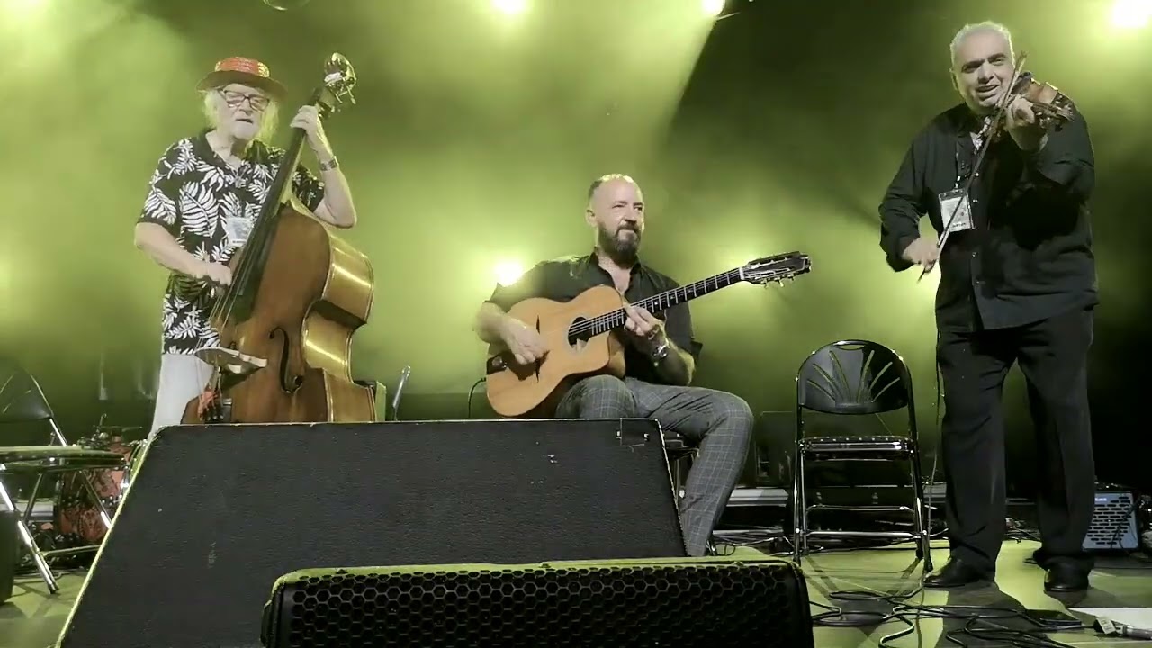 Minor Swing 