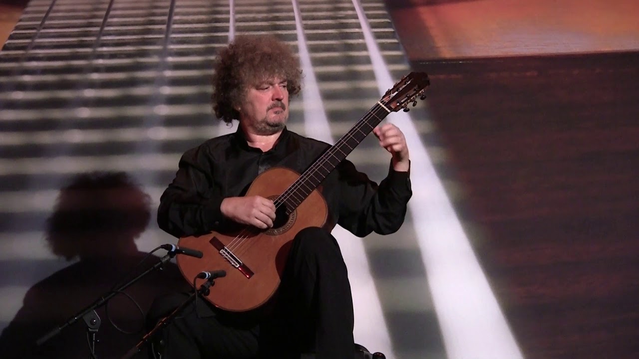 Zoran Dukić plays Piazzolla - Bach, LIVE at the Iserlohn Guitar Festival 2018