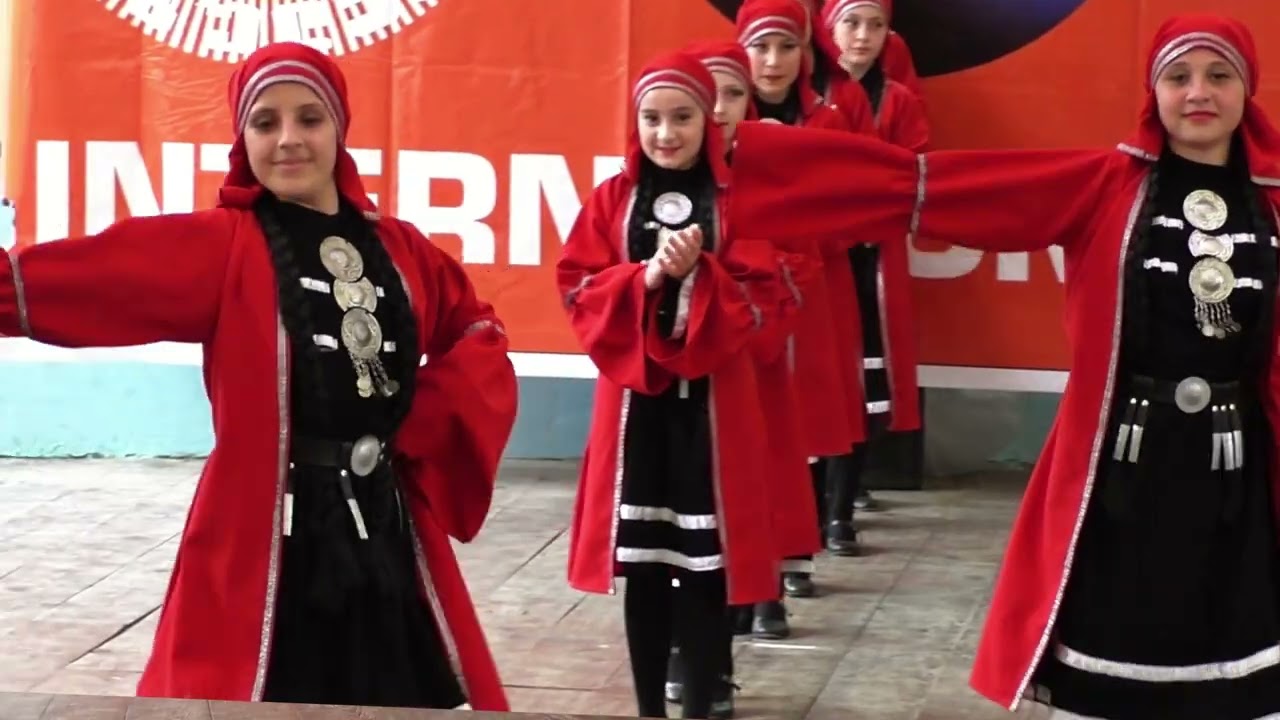 AFXAZURI ანსამბლი ,,სურამი