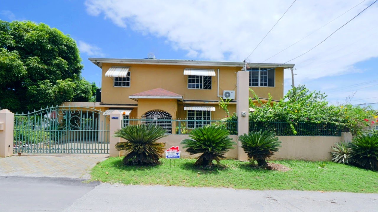Touring a Welwyn Avenue house | Welwyn Avenue, Kingston 6, Jamaica