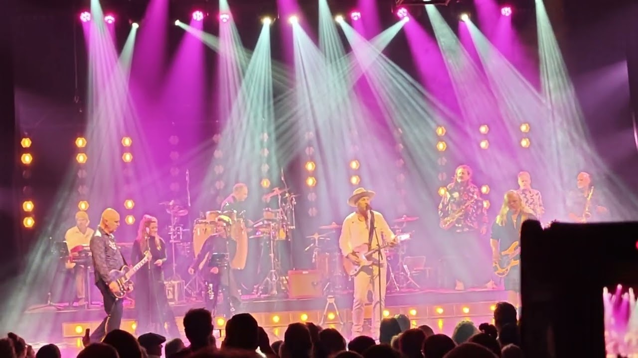 Suurlähettiläät- Kun tänään lähden (Savoy, Helsinki 13.12.2025