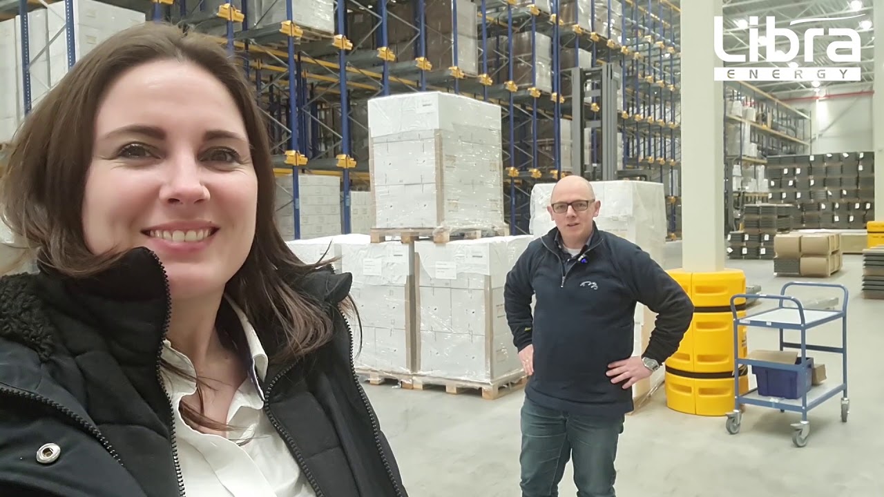Op bezoek in het gloednieuwe magazijn van Van der Valk Solar Systems