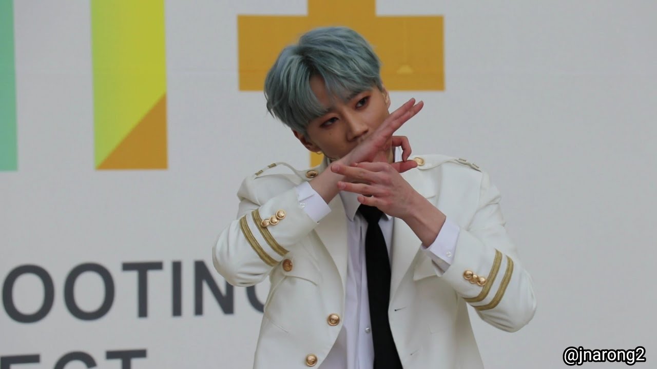 [준(U-KISS)]  180211 더유닛 유닛B 게릴라콘서트 유앤비 UNB