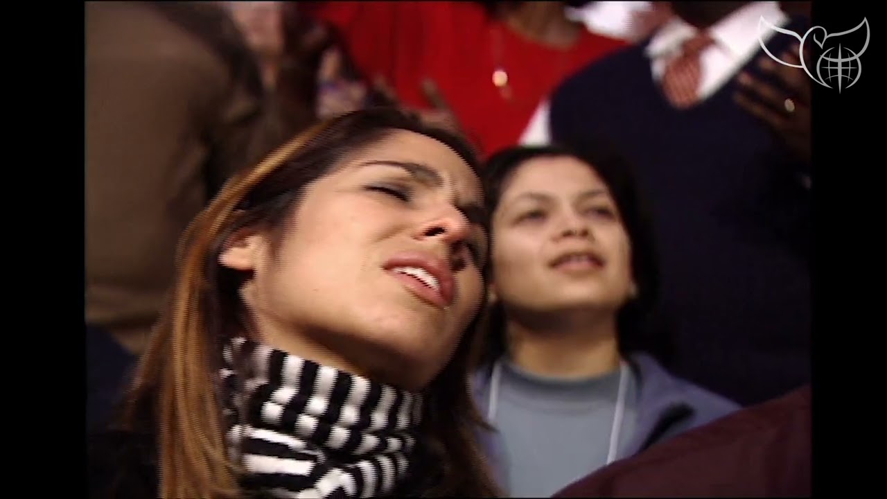 Pastor Benny Hinn - How Great Thou Art Worship