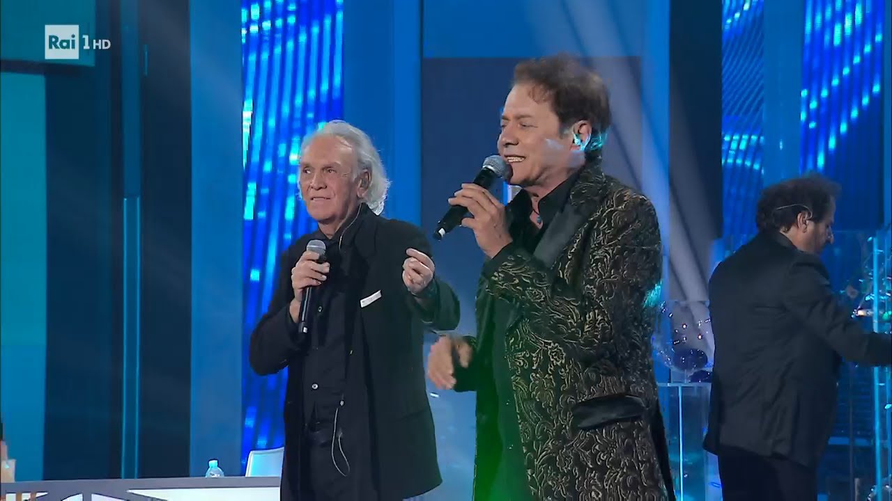Anonimo Italiano e Riccardo Fogli  cantano 