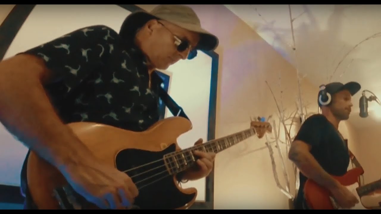 IIK' MUSIC & Hernán Torres - On and On (Erykah Badu)
