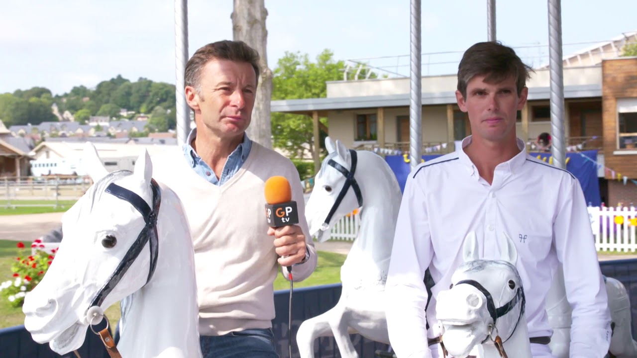 Qui de nous deux ? Alexis Deroubaix et Thierry Rozier font du manège !