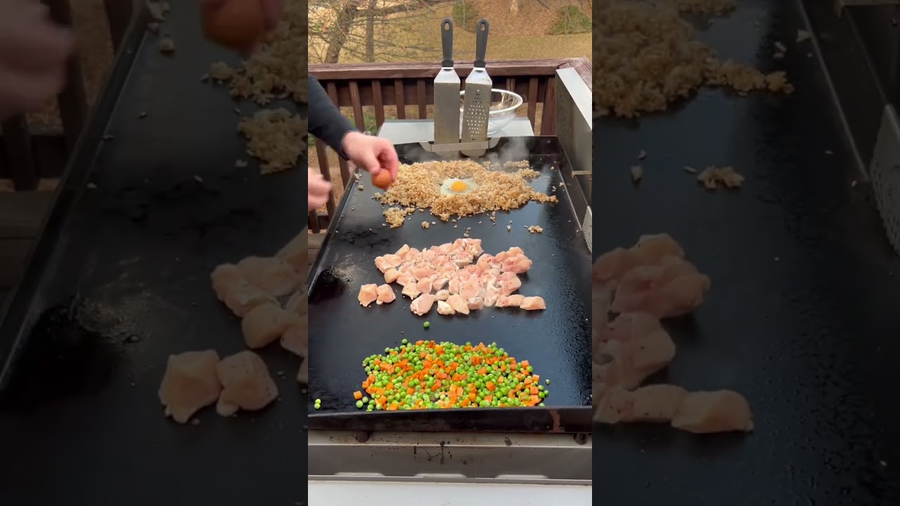 🔥 Chicken Fried Rice On The Blackstone | Hibachi Fried Rice & Chicken | Let&rsquo;s Eat Y&rsquo;all