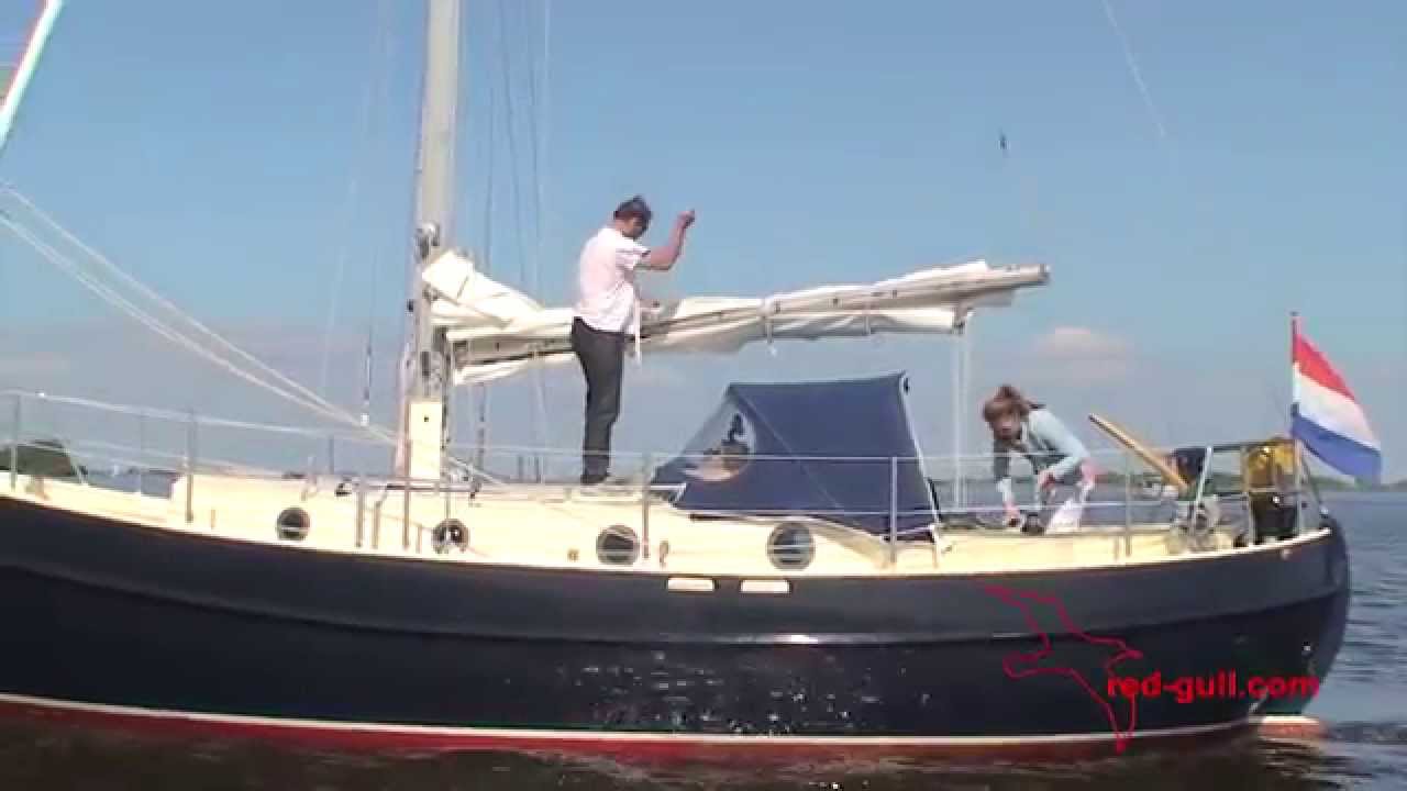 Red Gull schoonmaken van zeilen en kappen