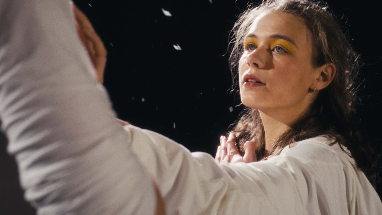 Steaming Animals - Snow (Official Video)