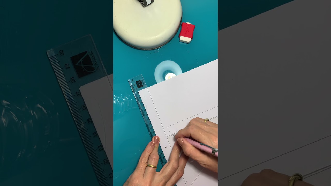 Desenho do corte transversal e telhado de platibanda.