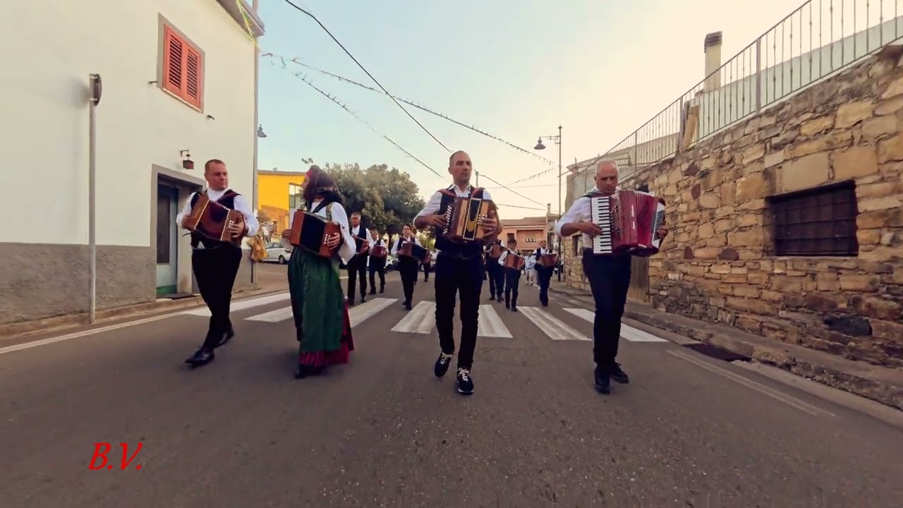 Festa Beato Nicola la processione Gesturi 2 8 25