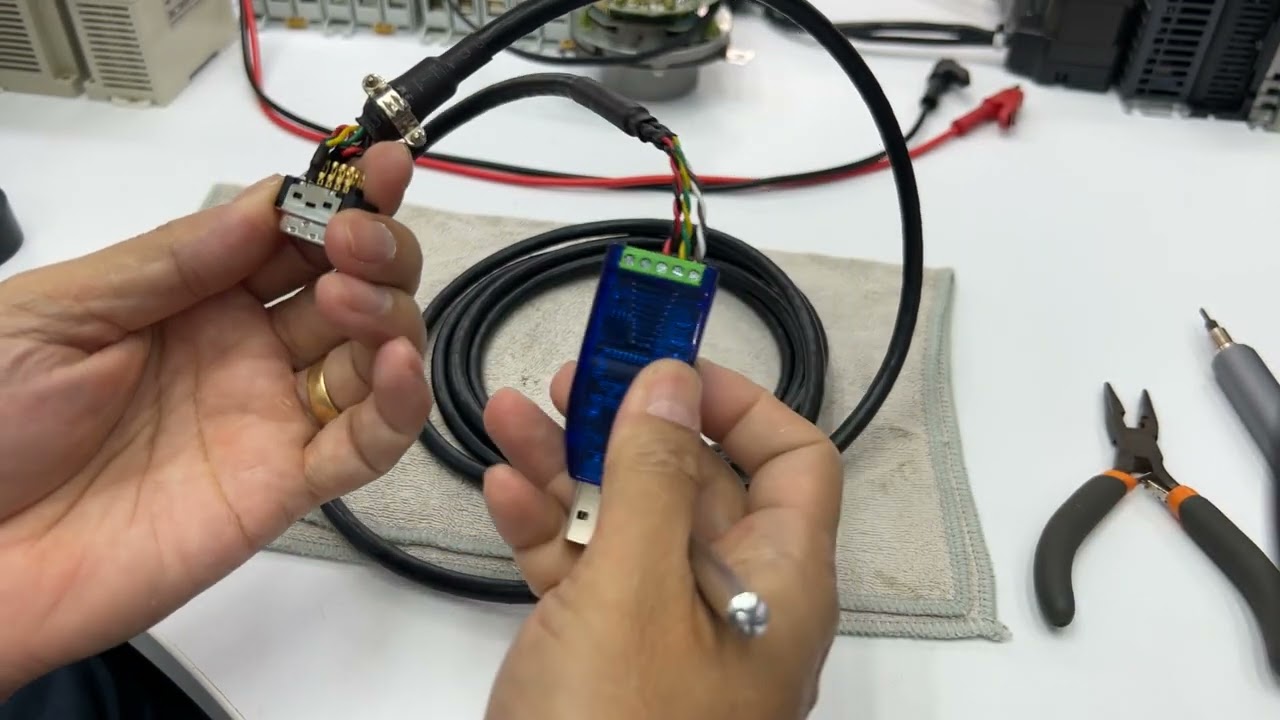 สายโหลด Parameters Servo Mitsubishi MR-J2S , USBT232485B และ Connector 10320
