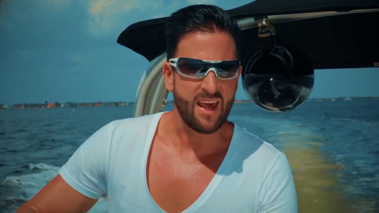 Der Wendler Egal Boot Crash Meme (HD - Original)