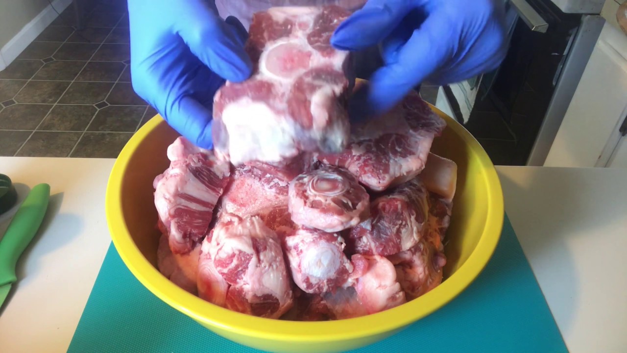 Rabo Guisado- Dominican style oxtails