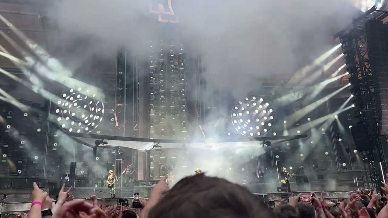 RAMMSTEIN - Gelsenkirchen - 2024-07-29 Intro + Ramm4