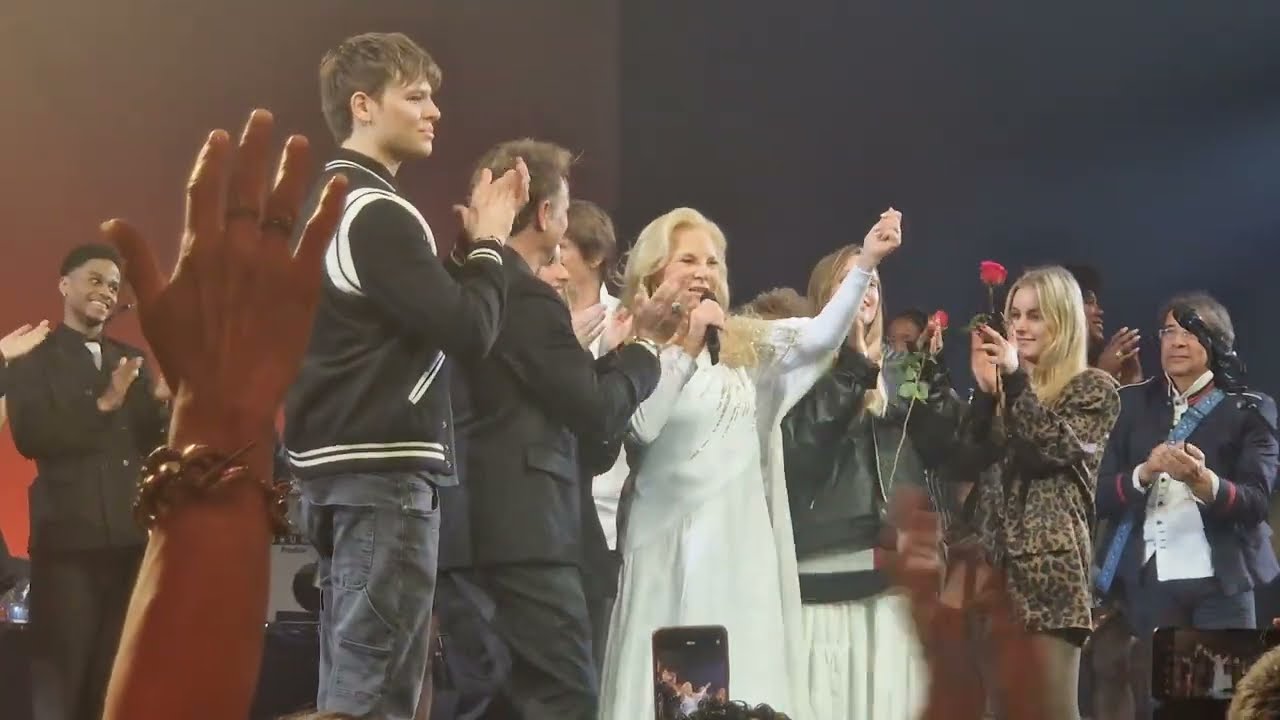 La surprise de Sylvie : final concert d'adieu S.VARTAN (PDC 26.01.2025)