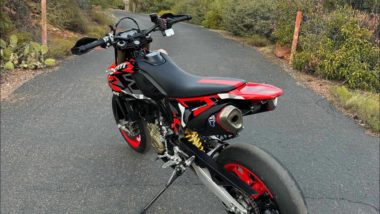 Ducati Hypermotard 690 Mono RVE Winter MotoVlog in Arizona Part 1.