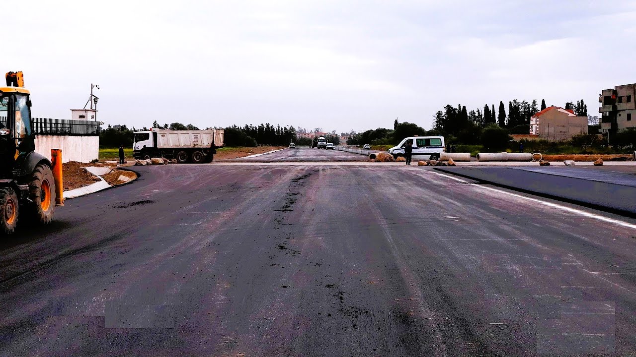 تابعو انطلاق عملية تزفيت الطريق المزدوج الجديد بين بوينان و البليدة BLIDA SOUMAA BOUINAN