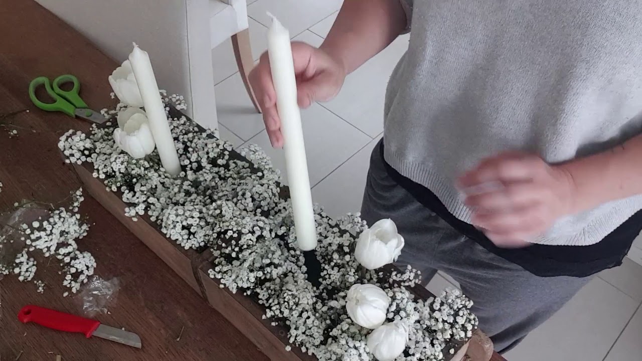 DIY Frühlingsdekoration - Rustikales Altholz trifft auf weisse Zartheit