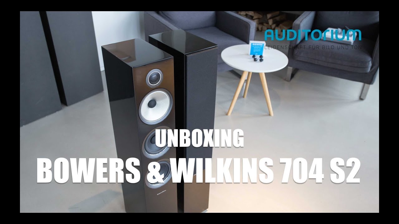 Unboxing B&W 704 S2